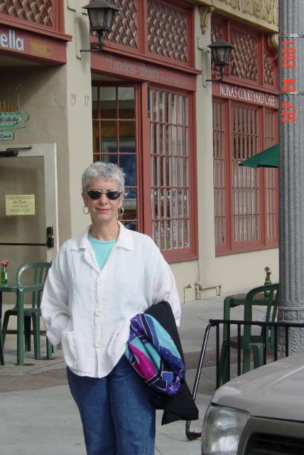 Kathleen in front of Bella Maggiore close up.JPG